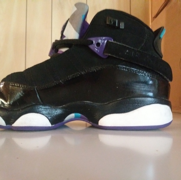 Size 6y Air Jordans - Picture 4 of 7